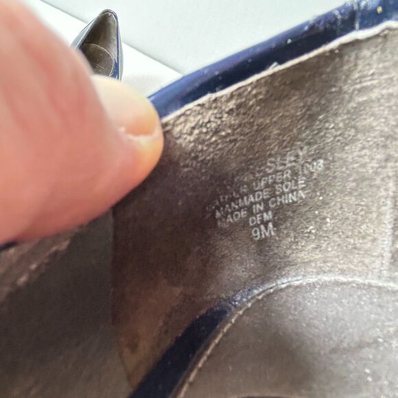 Joan & David Presley Navy Blue Leather Patent Leather Loafer Style Pumps Size 9M - Picture 11 of 15